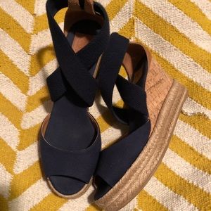 Tory Burch “Adonis” love wedge 7.5